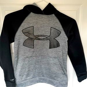 Under Armour gray and black youth boys Sz S (small) hoodie/sweatshirt